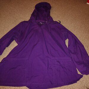 Scrub set